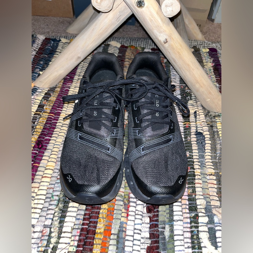 On Cloud sneakers women’s 10 men’s 8.5 gently used - Picture 9 of 13